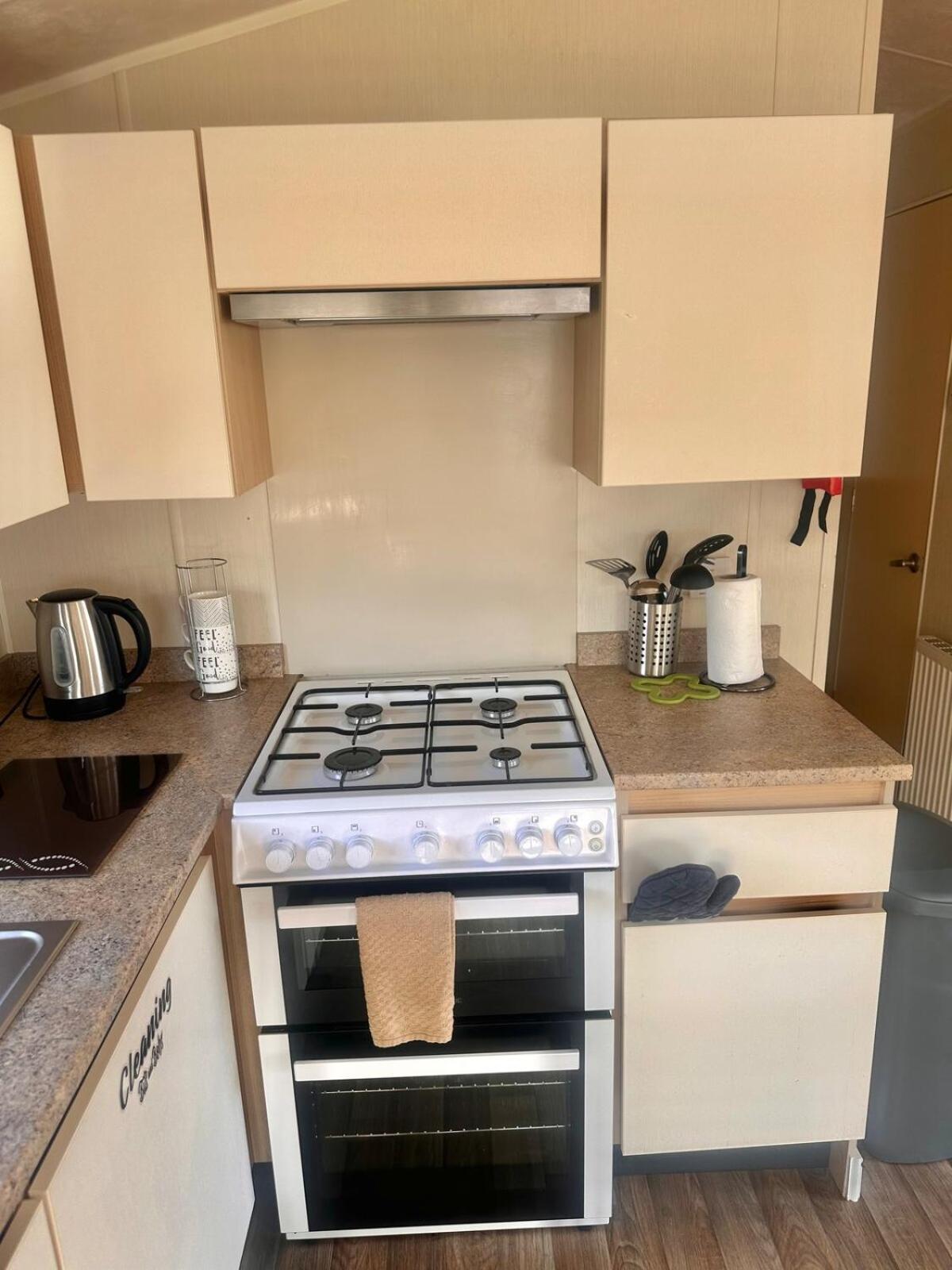Two Bedroom Willerby Parkhome In Uddingston, Glasgow Экстерьер фото
